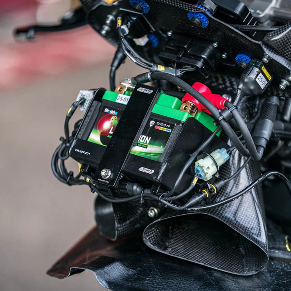 Front battery holder WorldSSP Feel Racing Ducati Panigale V2 955 (20-24) FR.07.KIT 