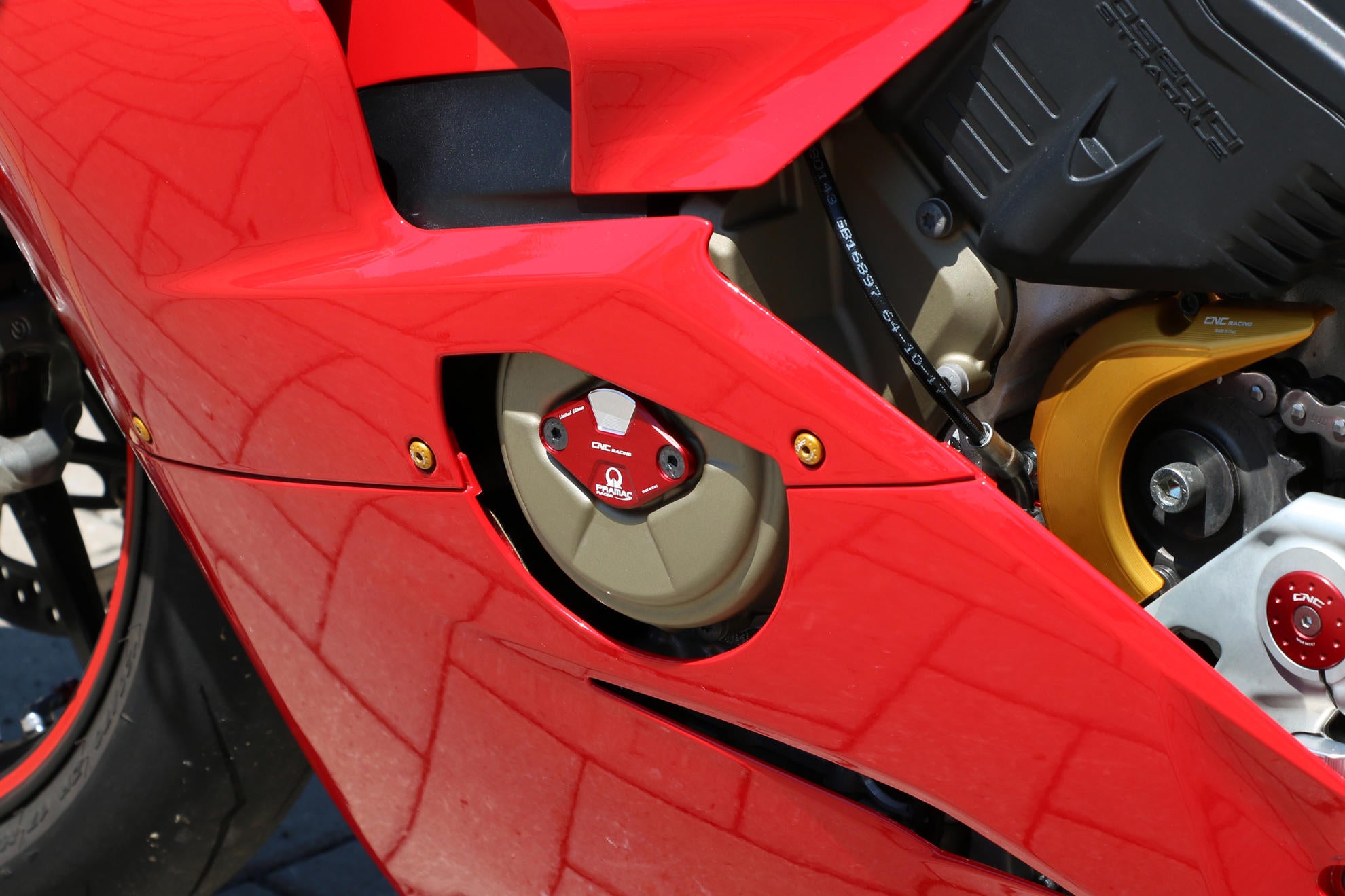 Tampa de ignição / Tampa de inspeção de temporização Pramac Racing Edição Limitada CNC Racing Ducati Panigale V4/S (2025) CF266PR 