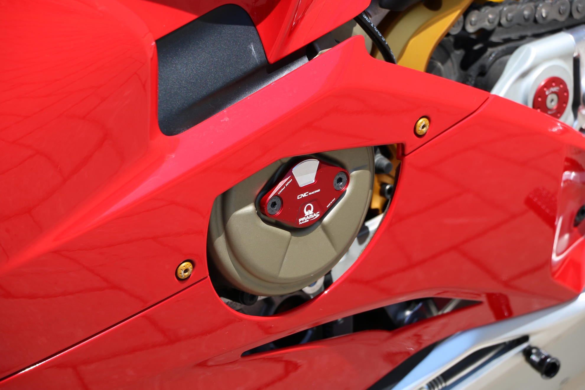 Tampa de ignição / Tampa de inspeção de temporização Pramac Racing Edição Limitada CNC Racing Ducati Panigale V4/S (2025) CF266PR 