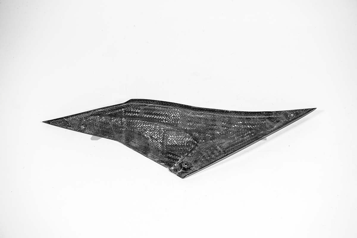 Painel Lateral Inferior Direito 200g AP Carbon Line Aprilia RSV4/RR/1100 Factory (21-25) 
