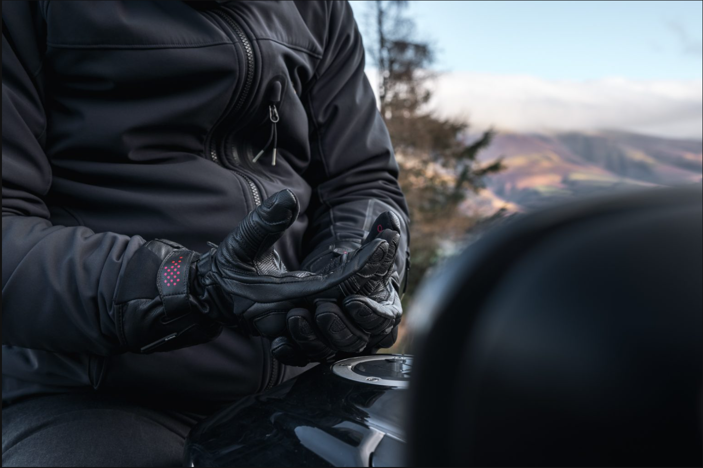 Knox Oulton MK2 Sport Leather Gloves | Men | Black/Red | 1011352110030 