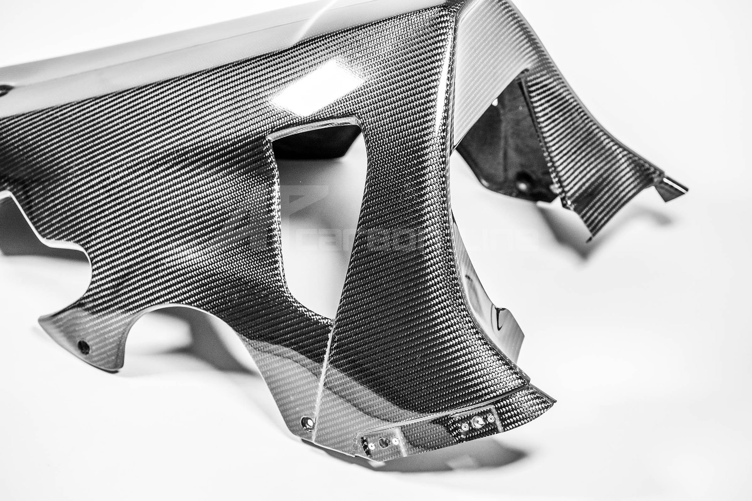 Spoiler de bug 200g AP Carbon Line Yamaha YZF-R1/M RN65 (20-25) 