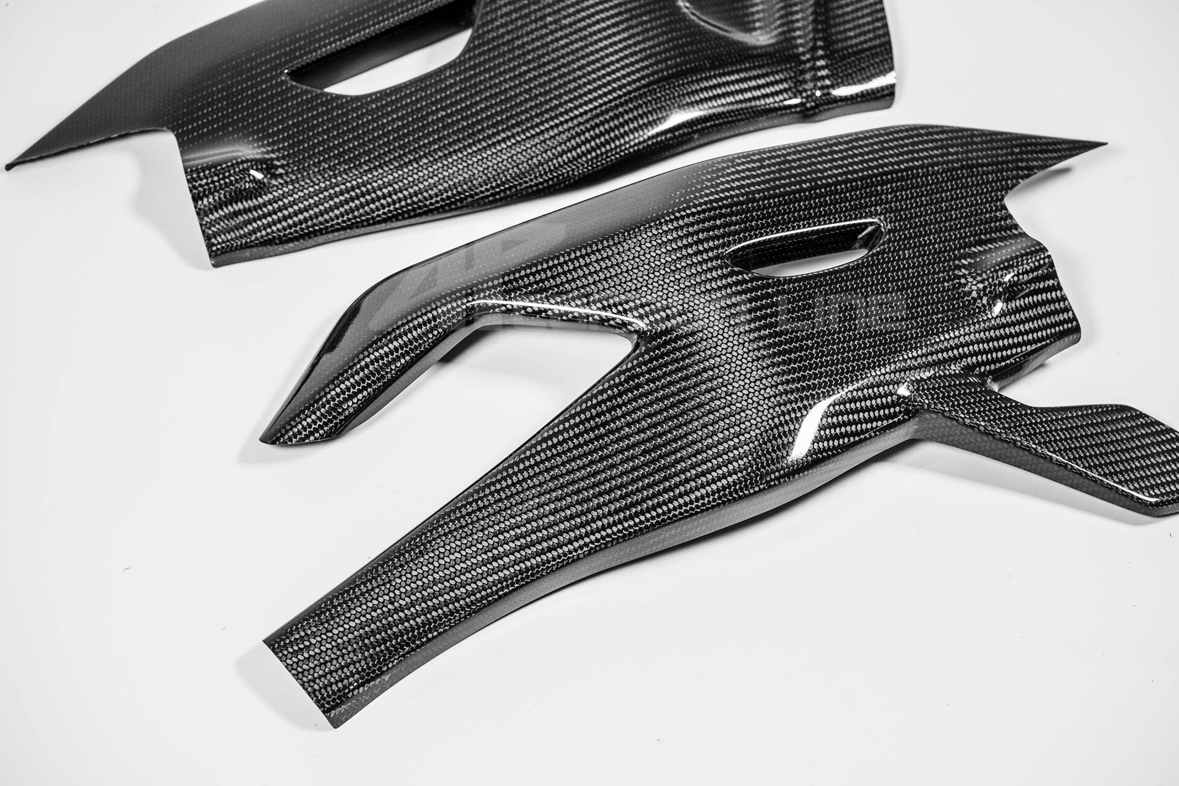 Cobrimentos de braço oscilante 200g AP Carbon Line Yamaha YZF-R1/M RN32, RN49 e RN65 (15-25) 