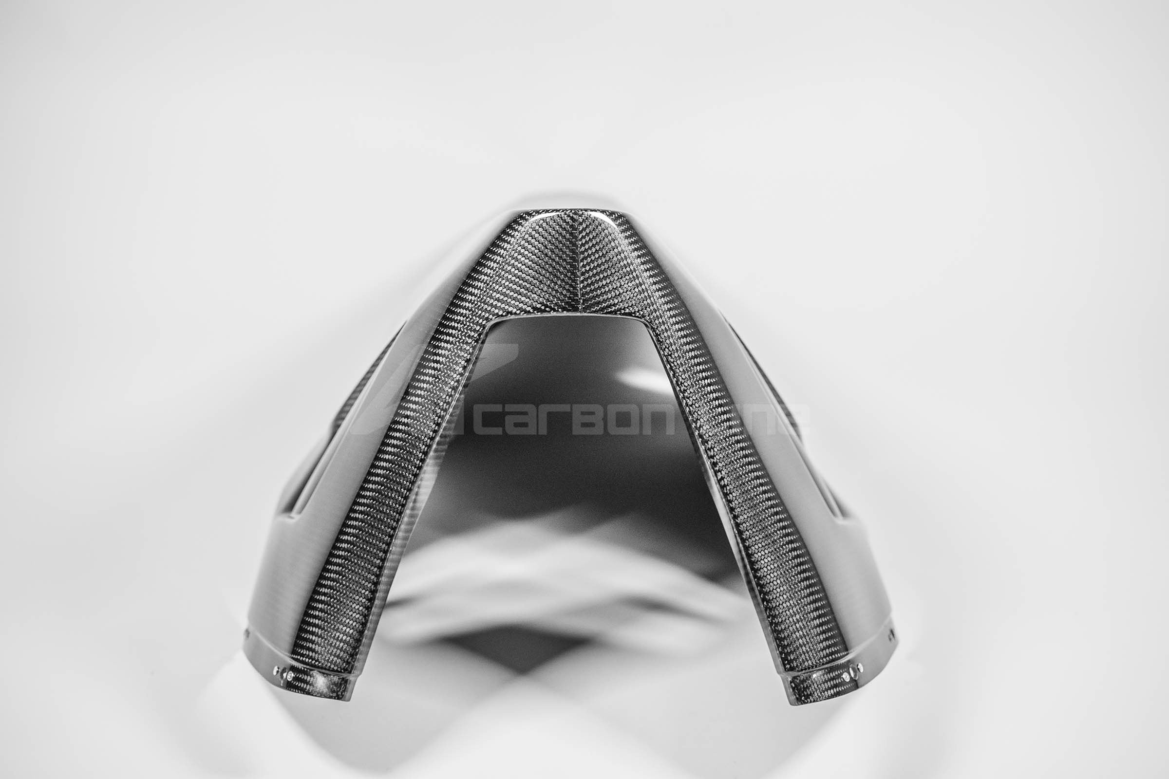 Spoiler de insetos 200g AP Carbon Line Honda CBR 1000 RR-R SC82 (20-23) 