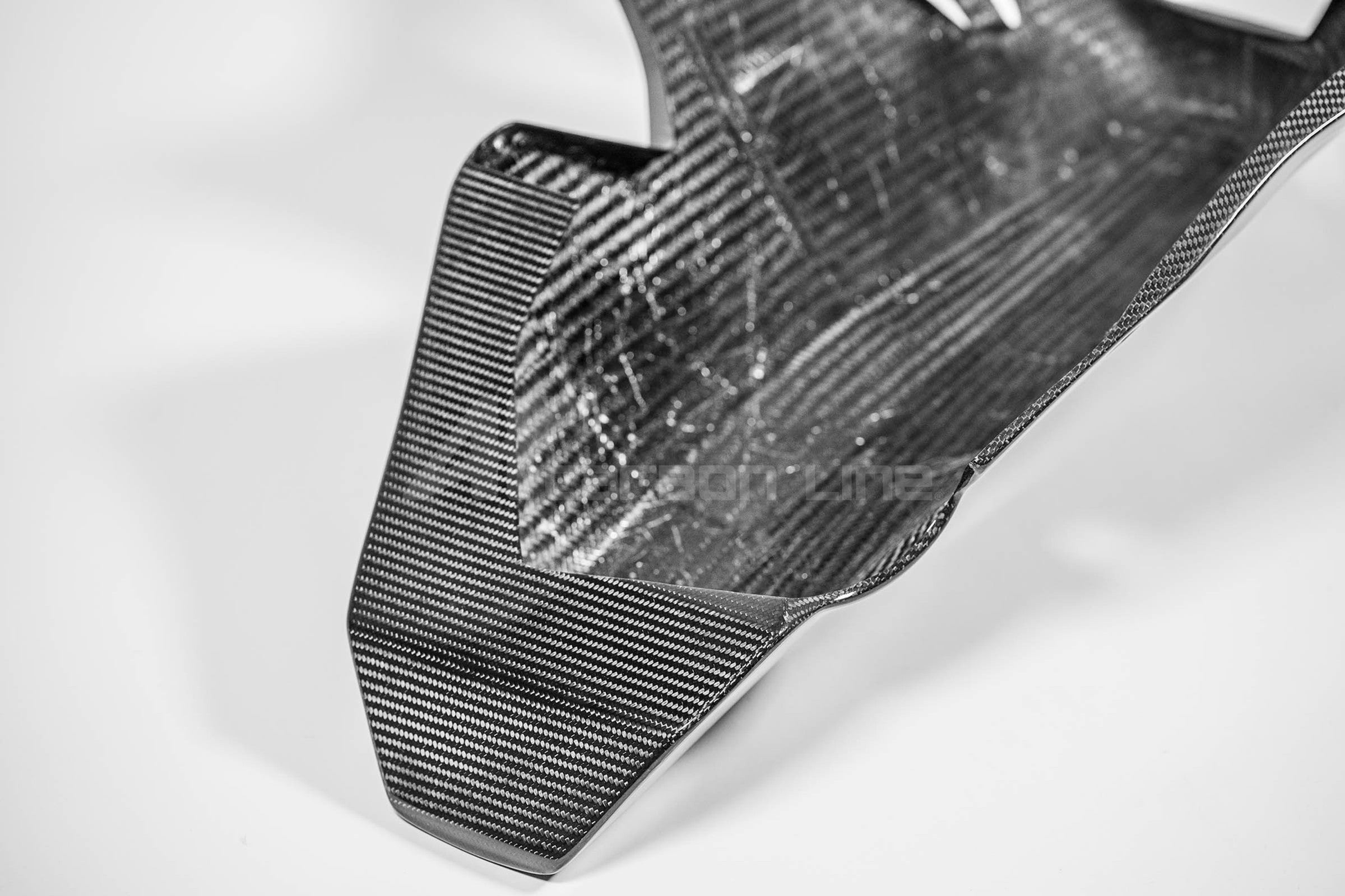 Spoiler de insetos 200g AP Carbon Line Honda CBR 1000 RR-R SC82 (20-23) 