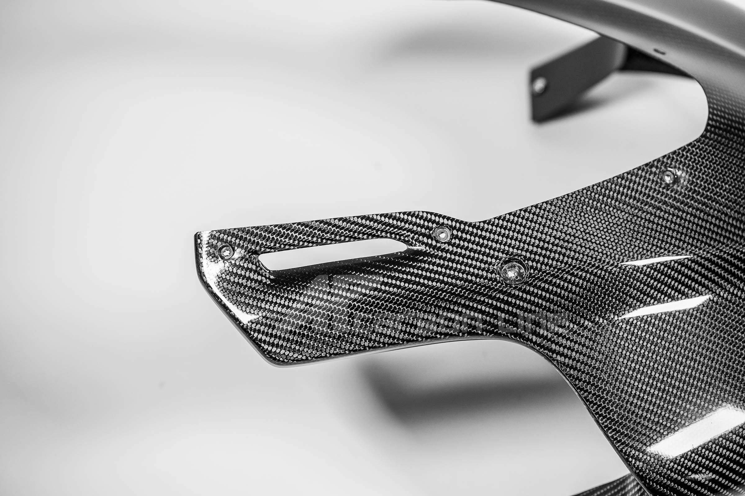 Máscara frontal 200g AP Carbon Line Honda CBR 1000 RR-R SC82 (20-23) 