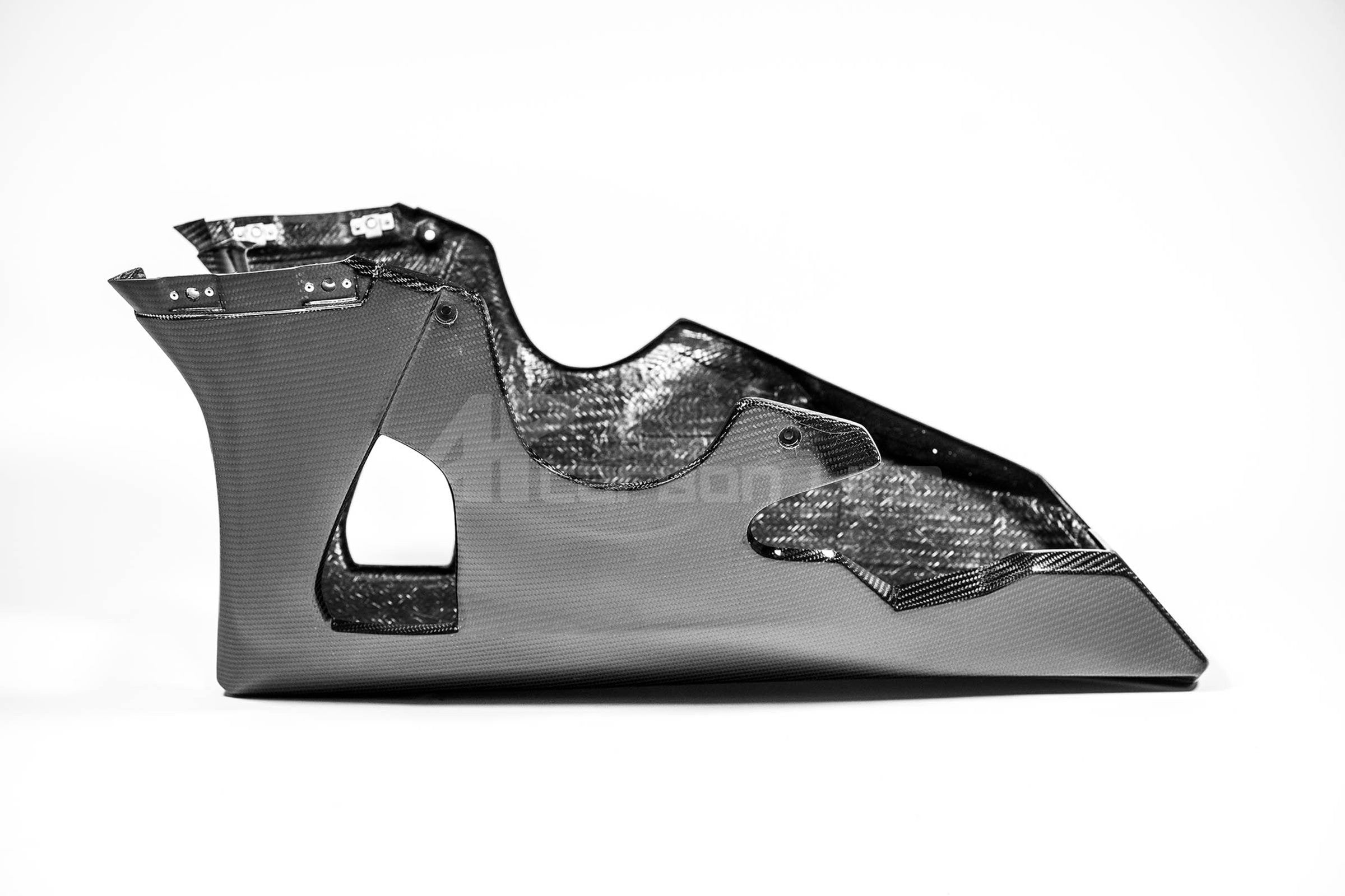 Spoiler de bug 200g AP Carbon Line Yamaha YZF-R1/M RN65 (20-25) 