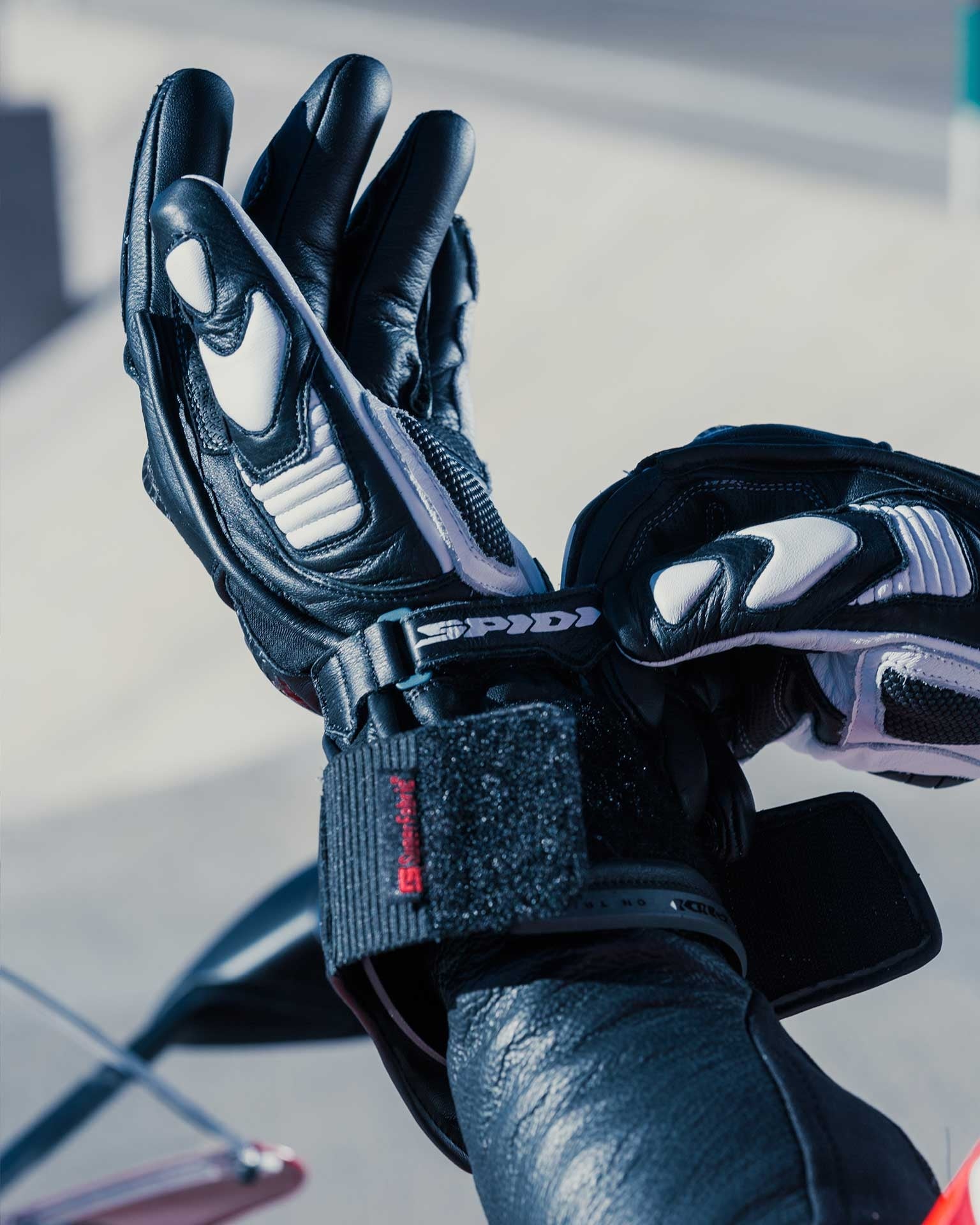 Spidi Carbo Track Evo Racing Motorcycle Leather Gloves | Men | Black/White | A203011 