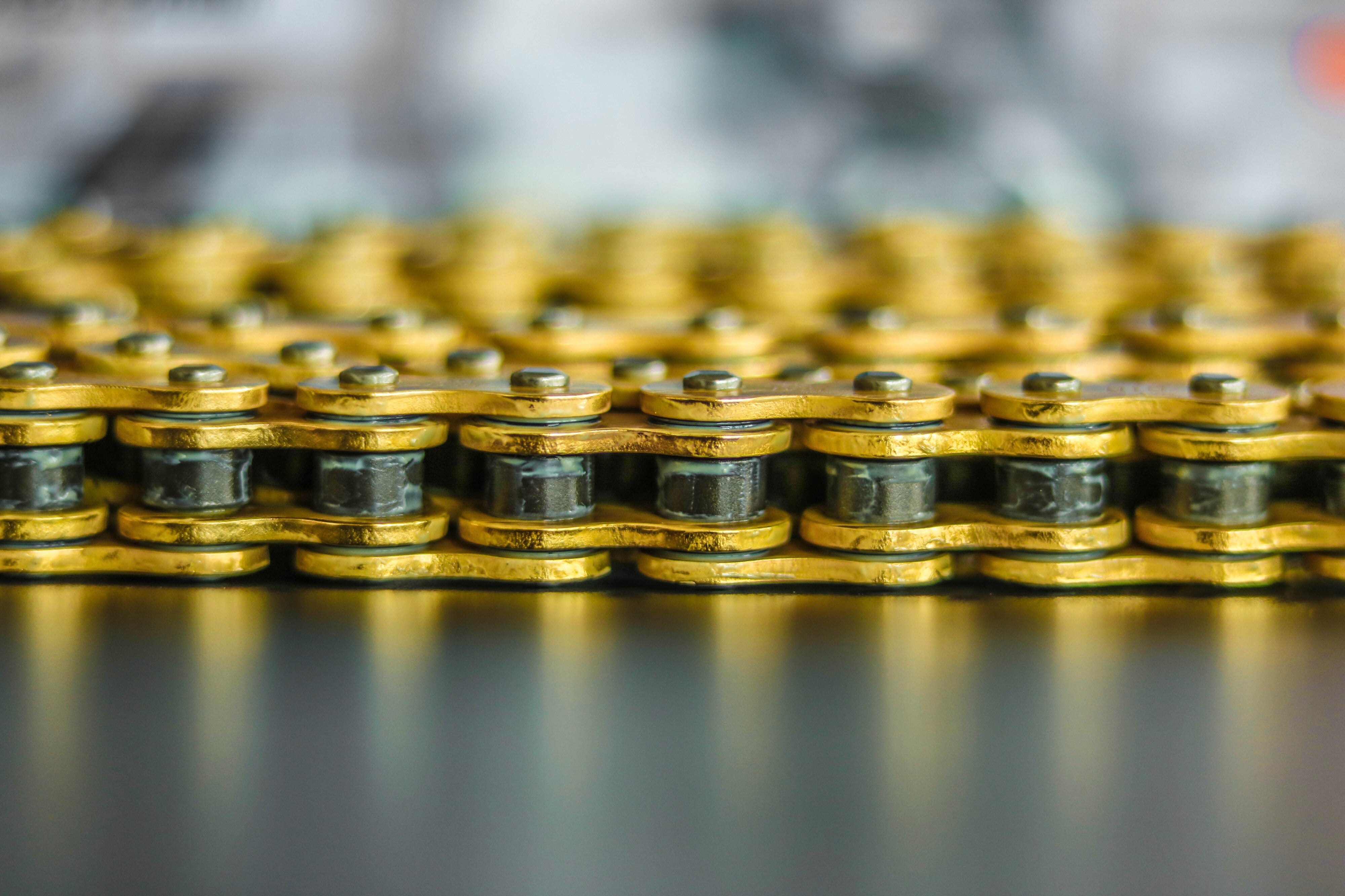 D.I.D 520ZVM-X X-Ring Chain 520 G&G open with rivet link – 100 to 132 links 