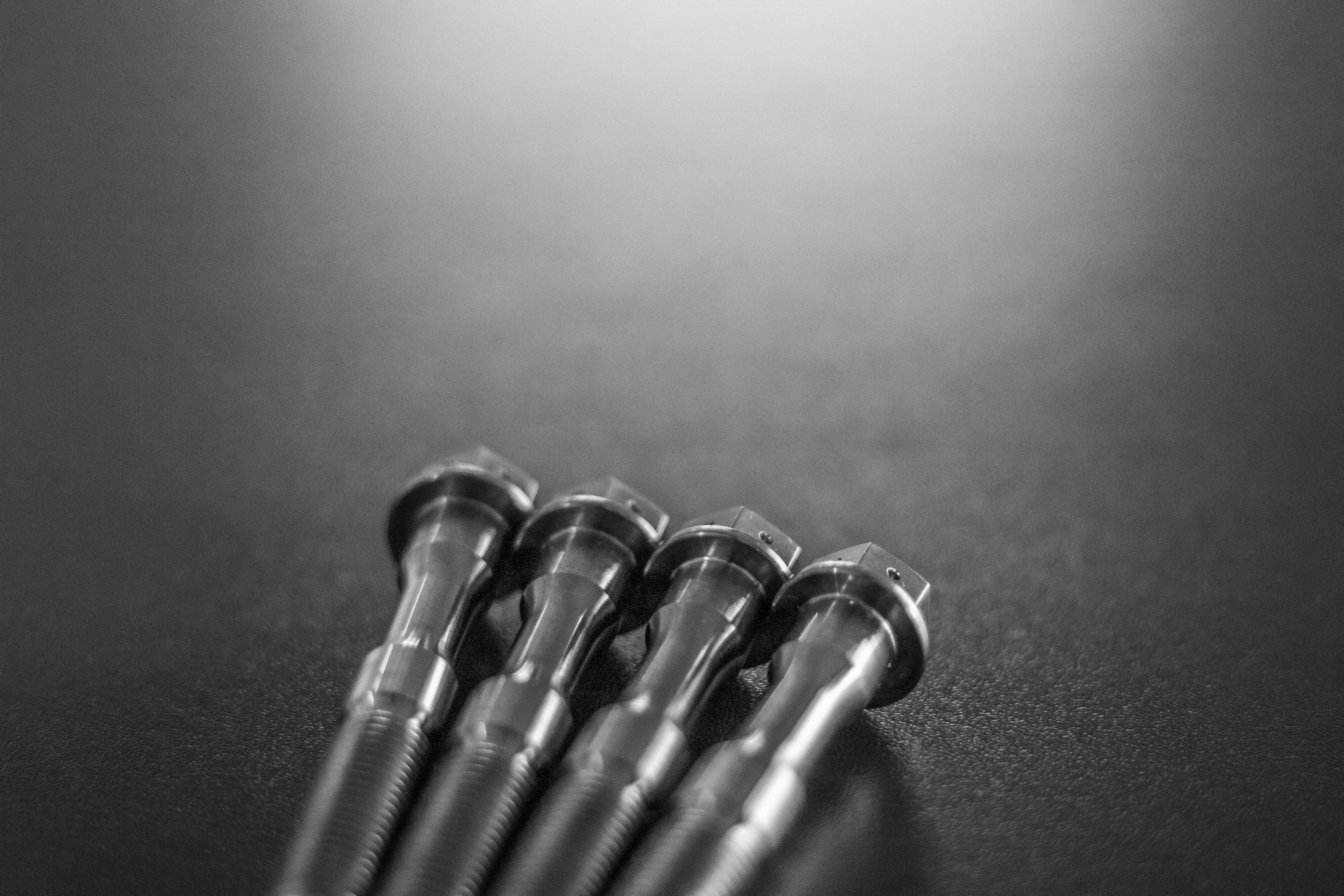 Kit de parafusos de titânio para pinça de travão Ducati Panigale V4/S/R (18-24) TGP 